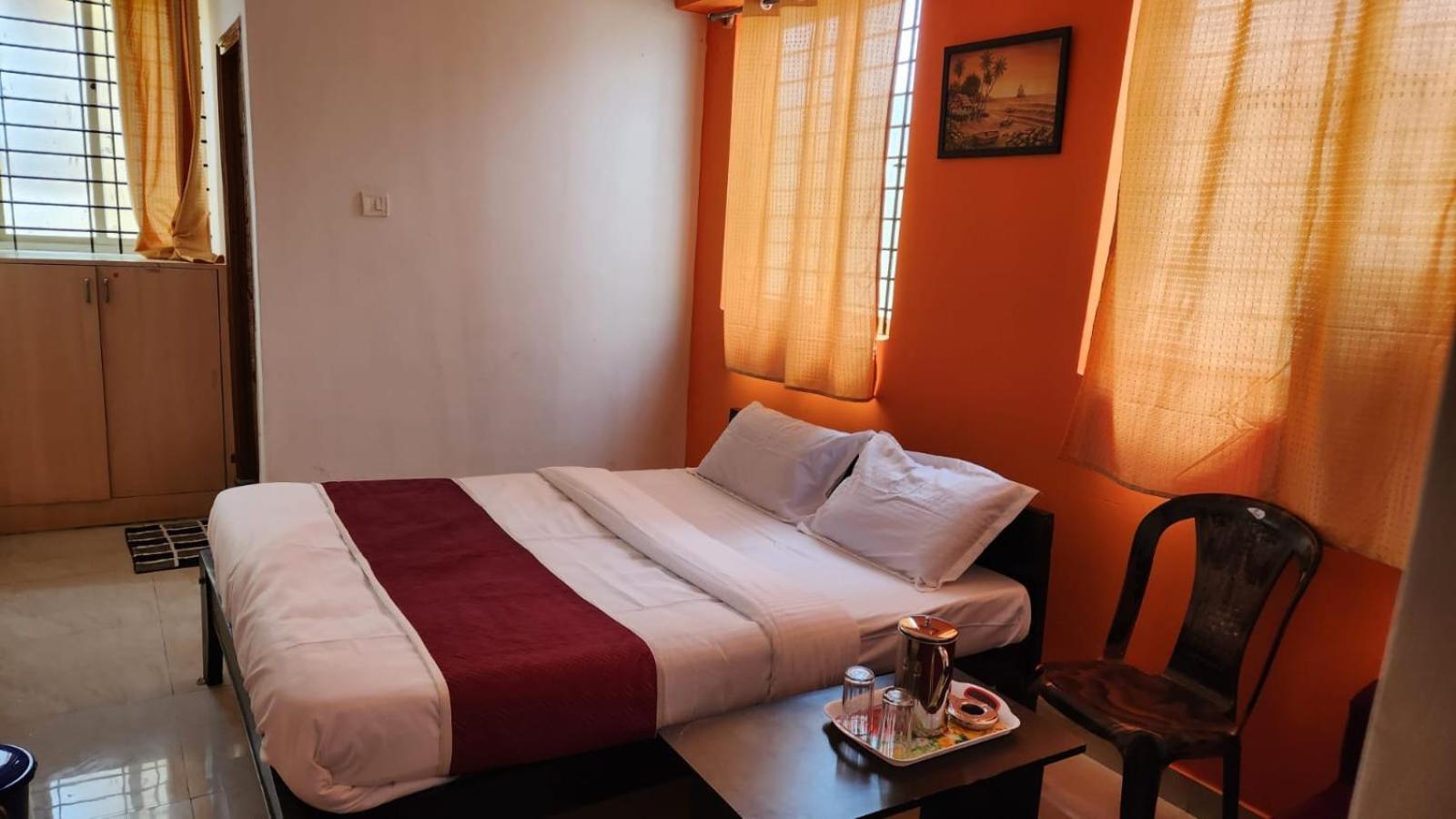 Varaha Residency Hotel Mysore Luaran gambar